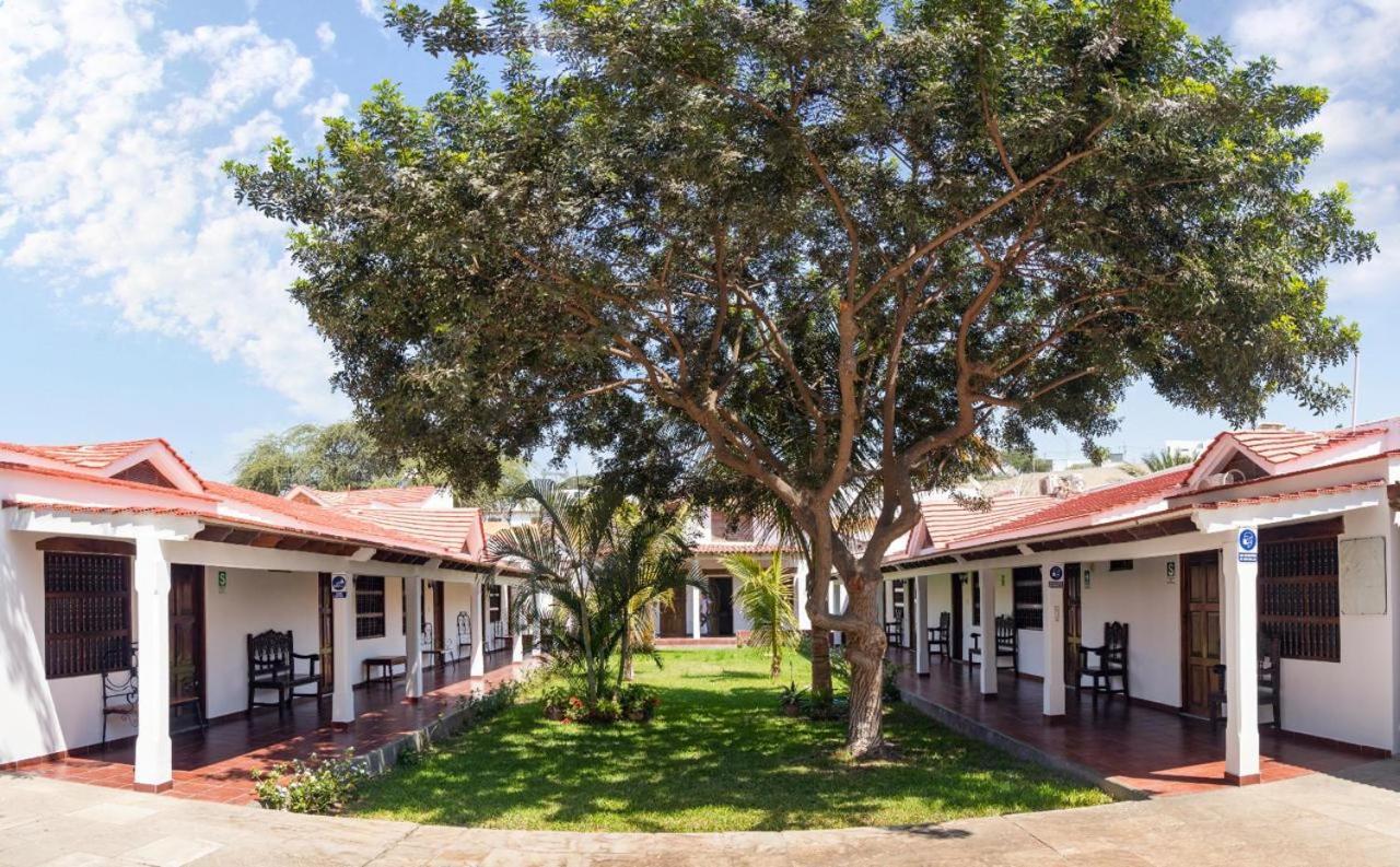 Hotel El Huarango Ica Bagian luar foto